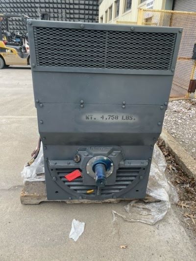 Motor Electric AC 700 HP/3578 RPM